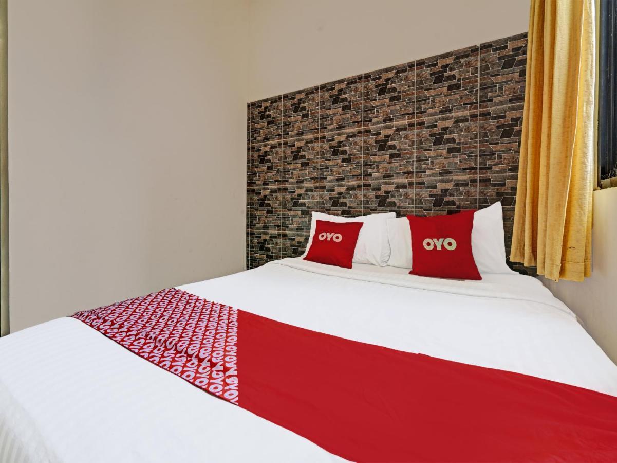 โอโย 1699 เวโรนา เนียร์ อาร์เอส ทีเอ็นไอ เอยู ซาลามุน Hotel บันดุง ภายนอก รูปภาพ