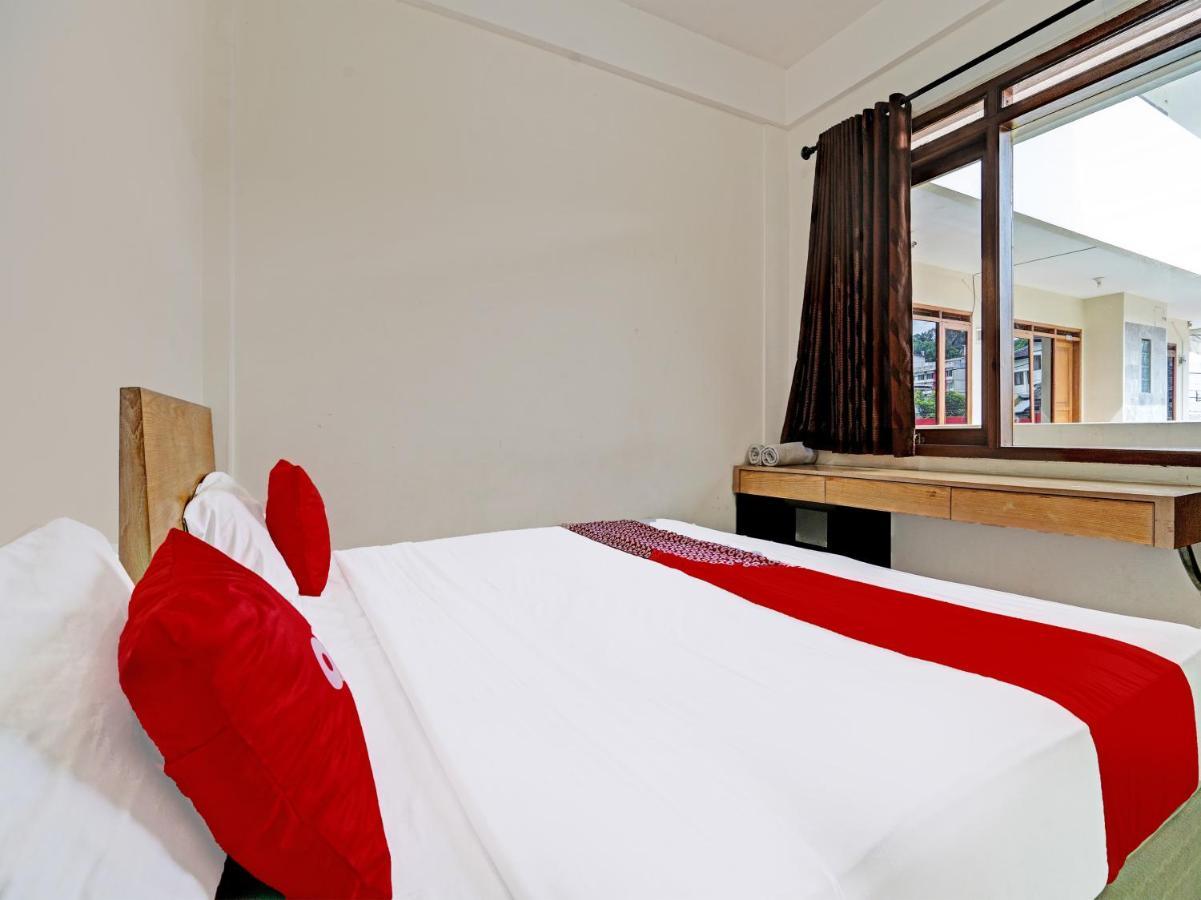 โอโย 1699 เวโรนา เนียร์ อาร์เอส ทีเอ็นไอ เอยู ซาลามุน Hotel บันดุง ภายนอก รูปภาพ