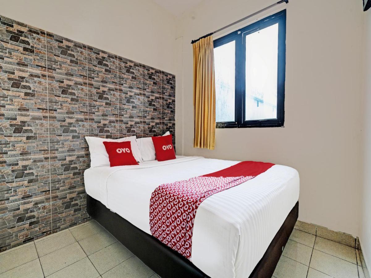 โอโย 1699 เวโรนา เนียร์ อาร์เอส ทีเอ็นไอ เอยู ซาลามุน Hotel บันดุง ภายนอก รูปภาพ