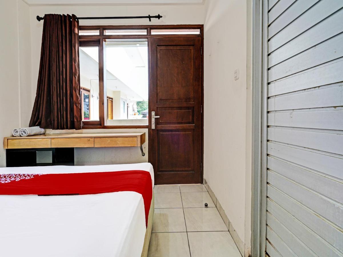 โอโย 1699 เวโรนา เนียร์ อาร์เอส ทีเอ็นไอ เอยู ซาลามุน Hotel บันดุง ภายนอก รูปภาพ