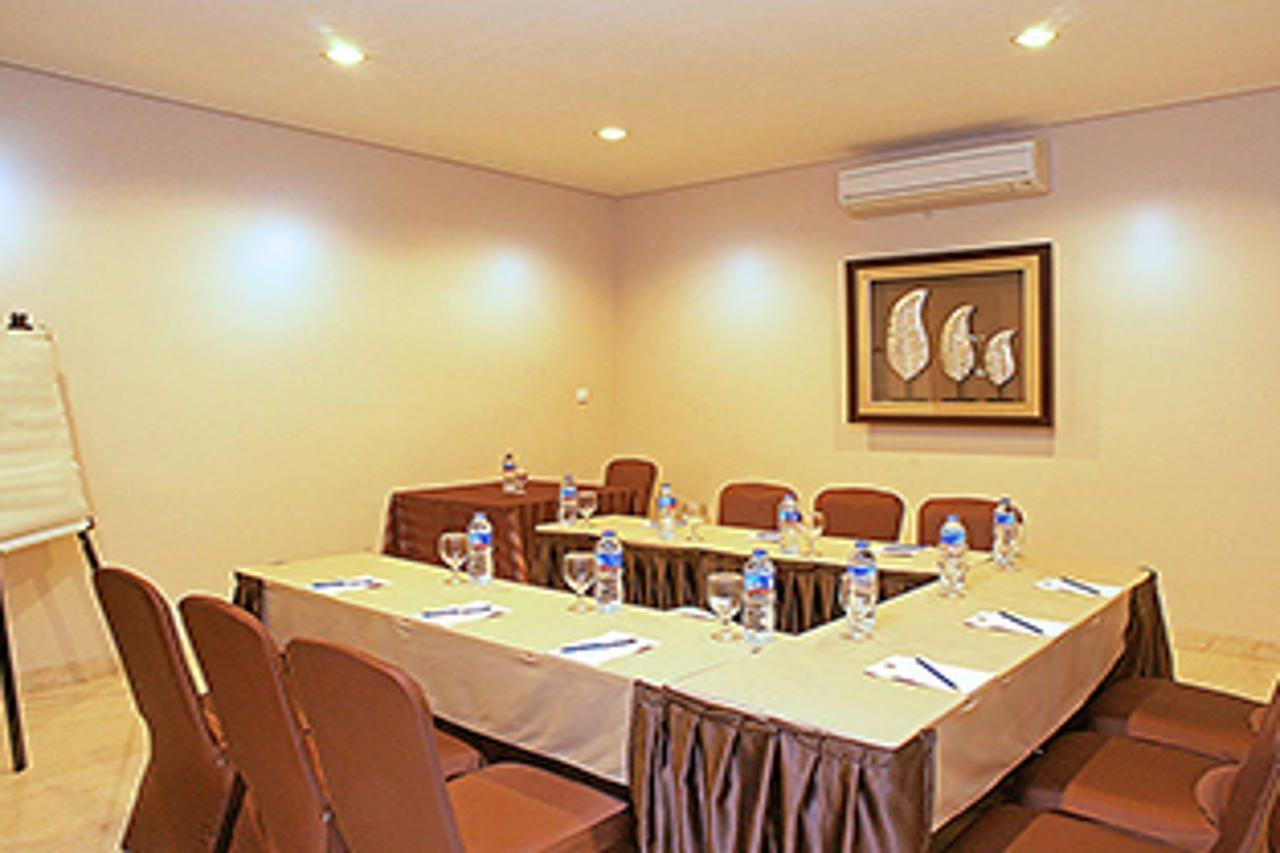 โอโย 1699 เวโรนา เนียร์ อาร์เอส ทีเอ็นไอ เอยู ซาลามุน Hotel บันดุง ภายนอก รูปภาพ
