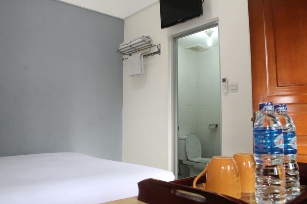 โอโย 1699 เวโรนา เนียร์ อาร์เอส ทีเอ็นไอ เอยู ซาลามุน Hotel บันดุง ภายนอก รูปภาพ